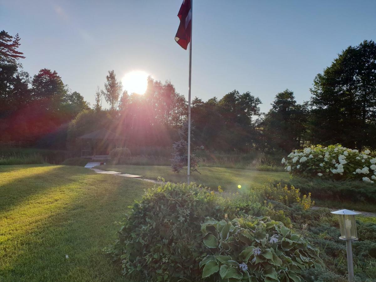 Roguli Villa Cerkste Buitenkant foto
